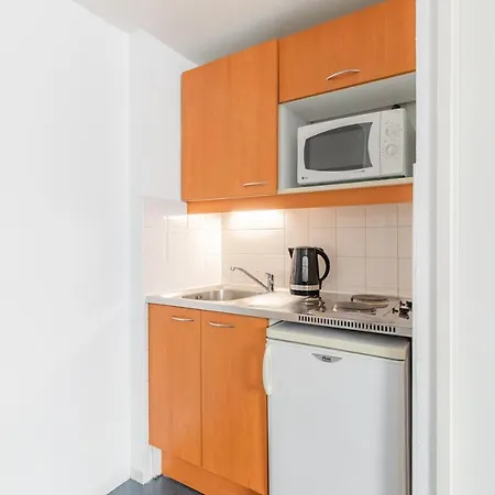 Appart'city Confort Gerland Aparthotel 3*