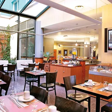 Appart'city Confort Gerland Aparthotel 3*